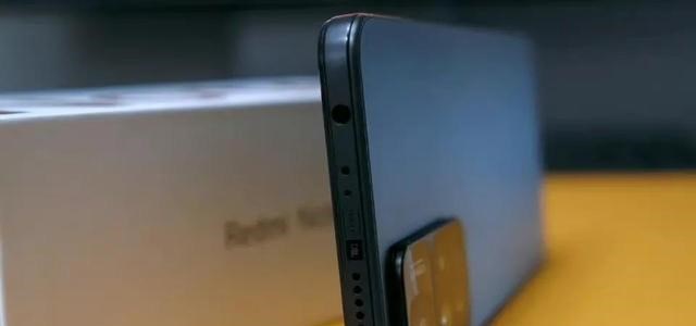 红米手机|外行严重低估的3款千元机？都是狠角色，却遗憾很多人被价格误导