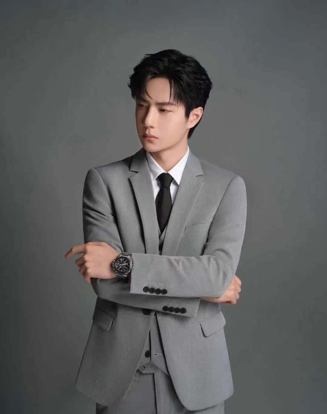 肖战|八卦:王一博,张哲瀚,邓伦,景甜,许凯,陈飞宇,任嘉伦,白冰