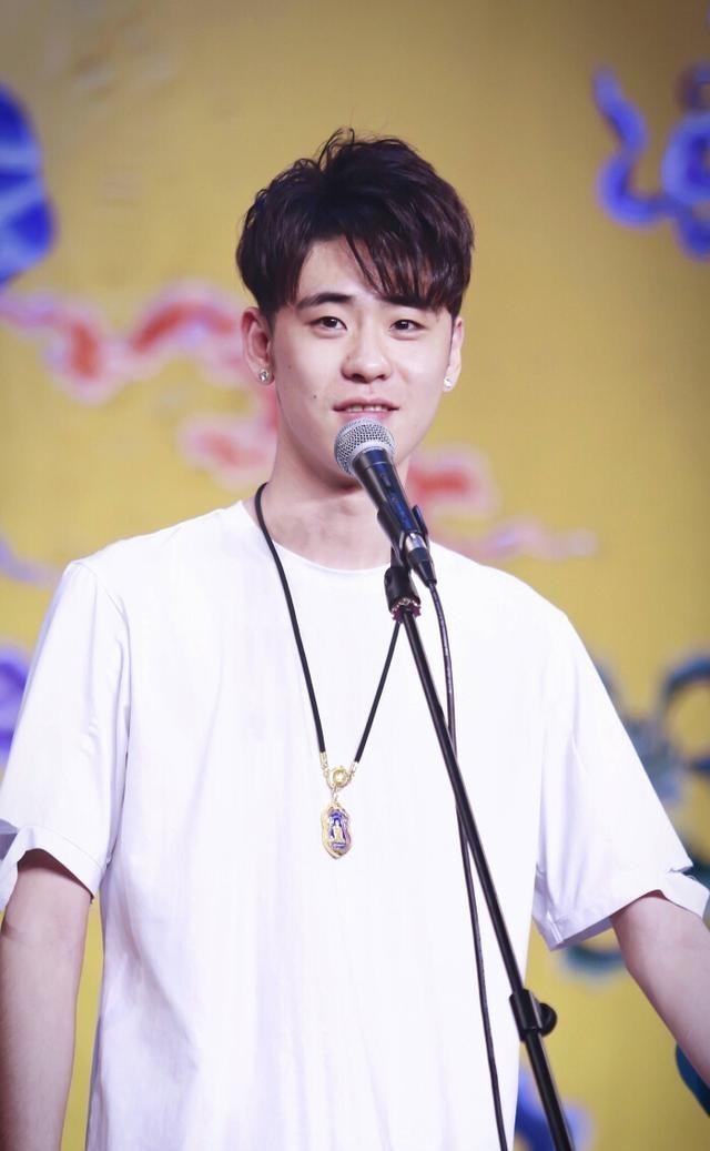 张云雷|张云雷成立工作室，德云社再陷退社风波，“未央宫事件”重演？