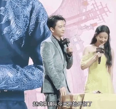 陈晓|陈晓怎么了?最近怎么瘦成这样了 你看是不是都有点脱相了?