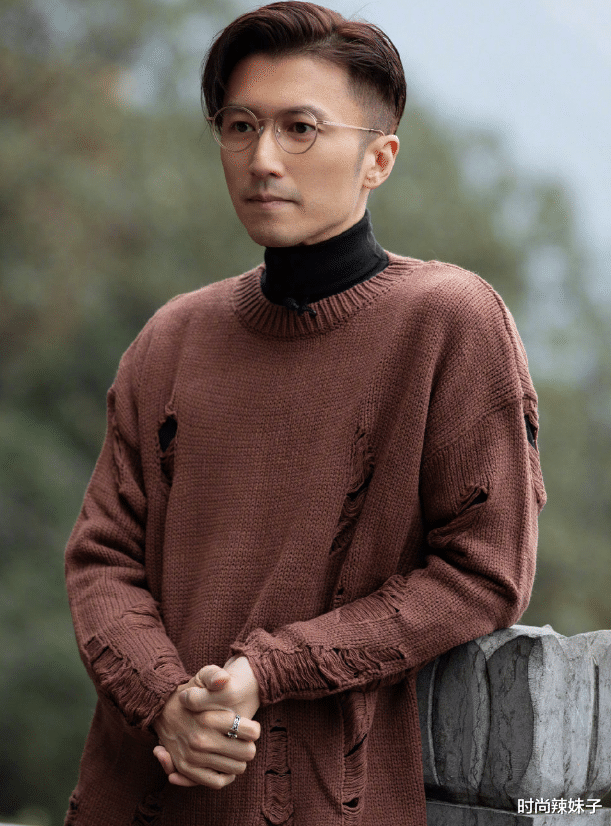 谢霆锋|王菲改造终成功！谢霆锋换发型年轻二十岁，张柏芝看了要后悔