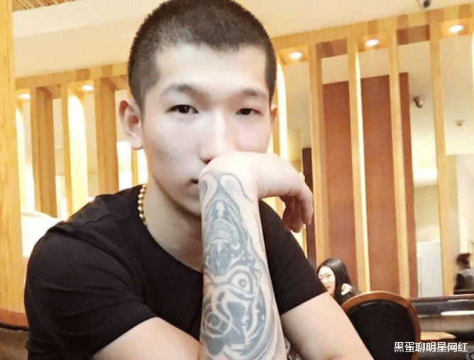 风起洛阳|网红“没毛病”疑似再次被抓，好友老方丈直播证实，粉丝：自作孽