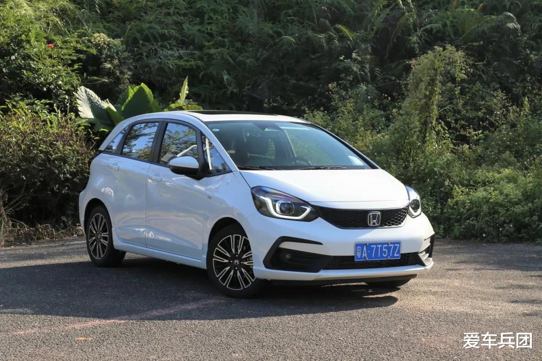 林小雪|购车建议:10万内预算,这3款车建议买低配自动挡