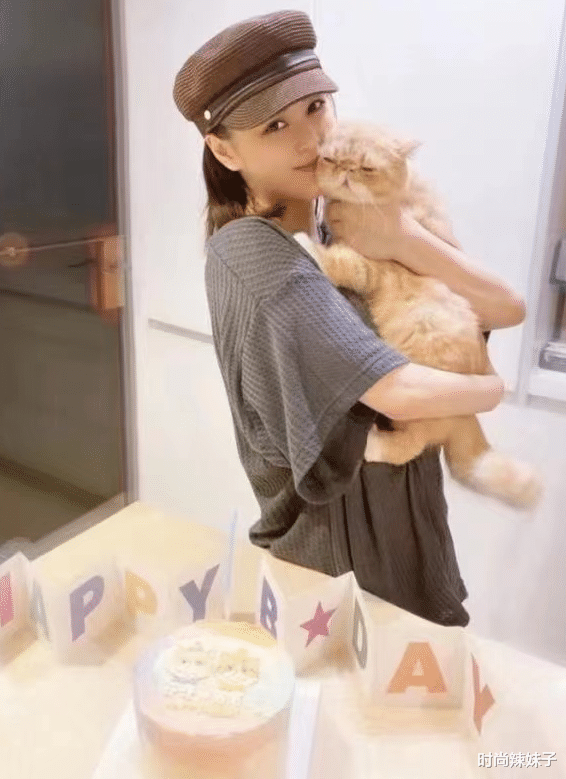 明星|阿娇成功减肥，晒与爱宠合照如少女，看着比00后还要嫩