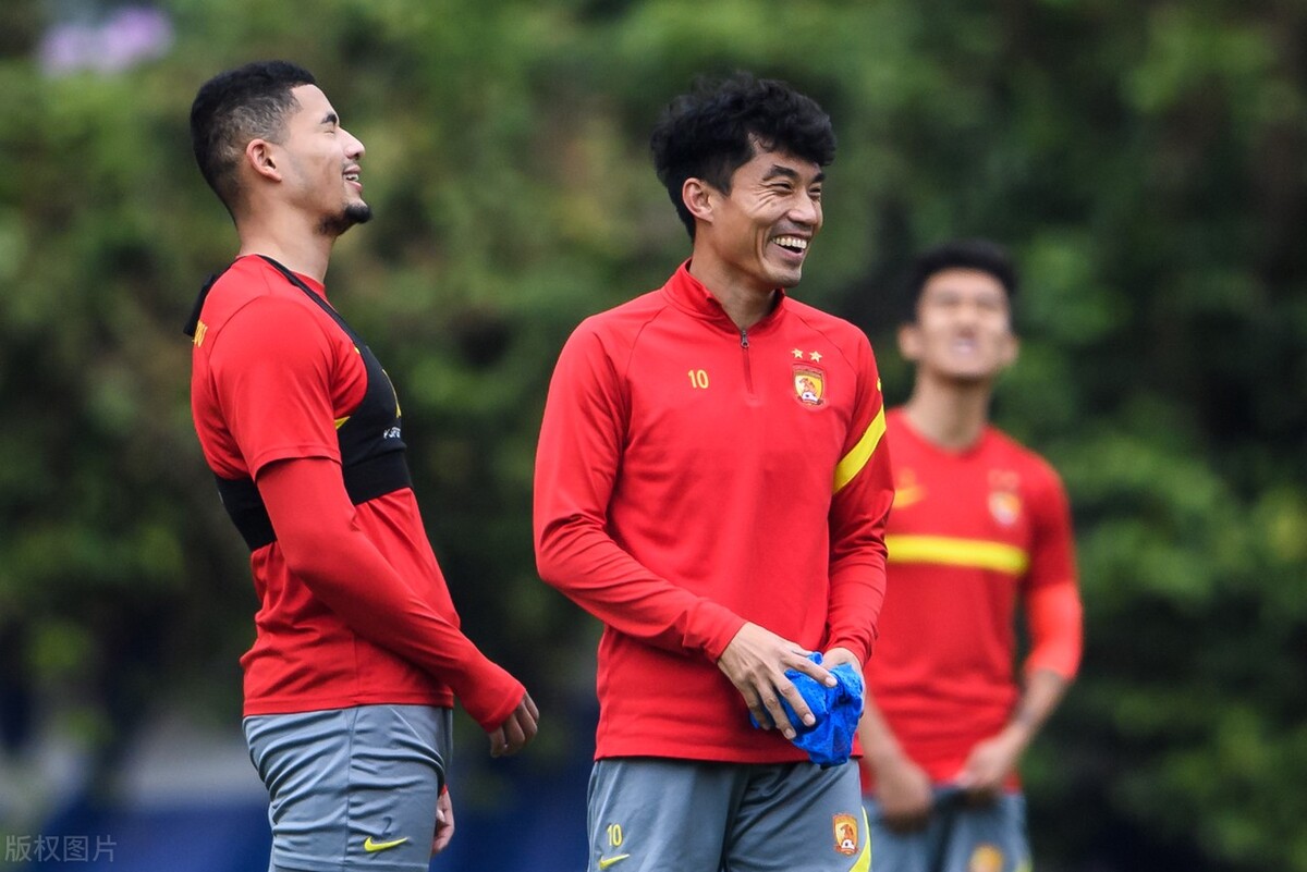 廣州隊(duì)|恒大超市關(guān)閉，兩大企業(yè)接手，球隊(duì)迎來(lái)2.0時(shí)代，鄭智有望成名帥