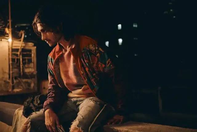 关超|他一当主演，我就想无脑打5星