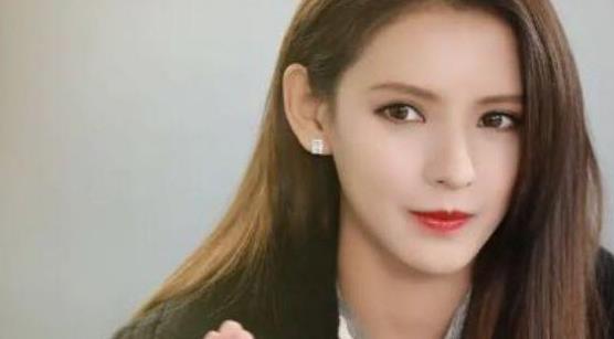 夜色暗涌时|《夜色暗涌时》有的情节真的土，可是架不住他帅啊！