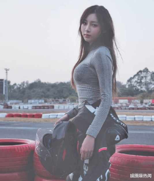 虎牙|千万粉丝女神入驻虎牙，首秀礼物不过万，网友：水土不服