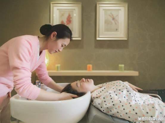 蔷薇妈妈育儿记|产后排恶露要经历三个阶段，观察状态和护理要点，妈妈要清楚