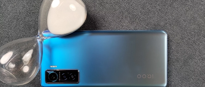 iQOO5|iQOO 5评测:一款不偏科的优等生