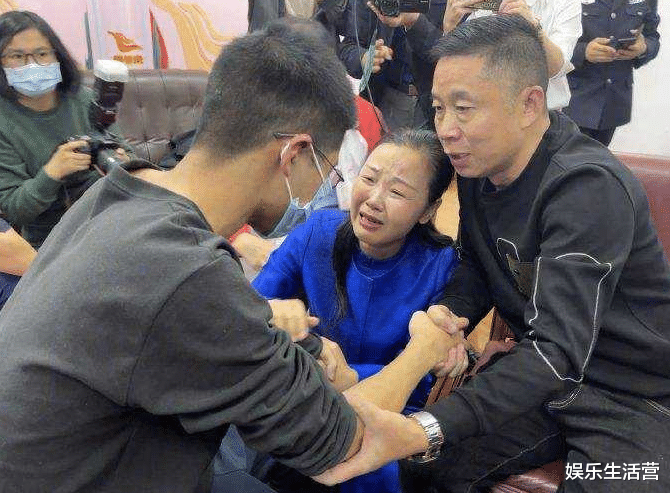 |孙海洋接受采访，透露卓宝爱学习原因，难怪舍得买4000元的衣服