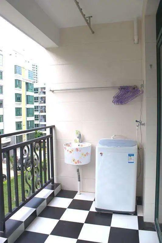 装修时尚家|新房刷大白，婆婆坚持小便池和蹲厕都要装，入住后确实干净省事！