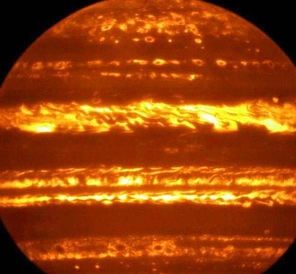 行星 太阳系中最大行星是木星，那在宇宙中，最大的行星又有多大？