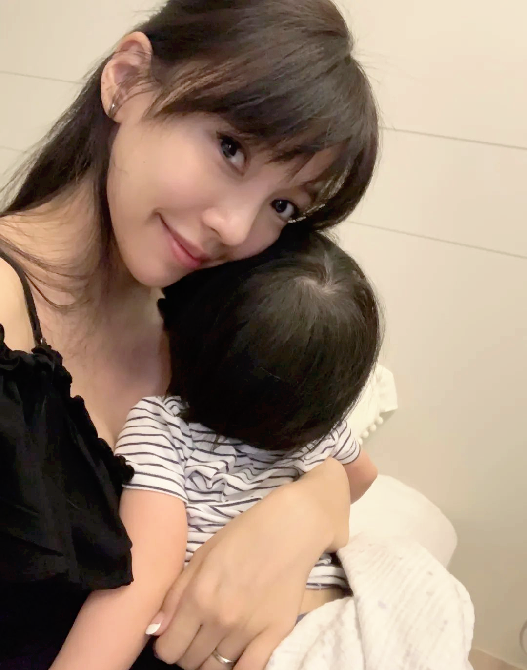 孙芮|王力宏近况：连夜跑路，机场欲撞记者，老爹现身支持，前妻再爆料