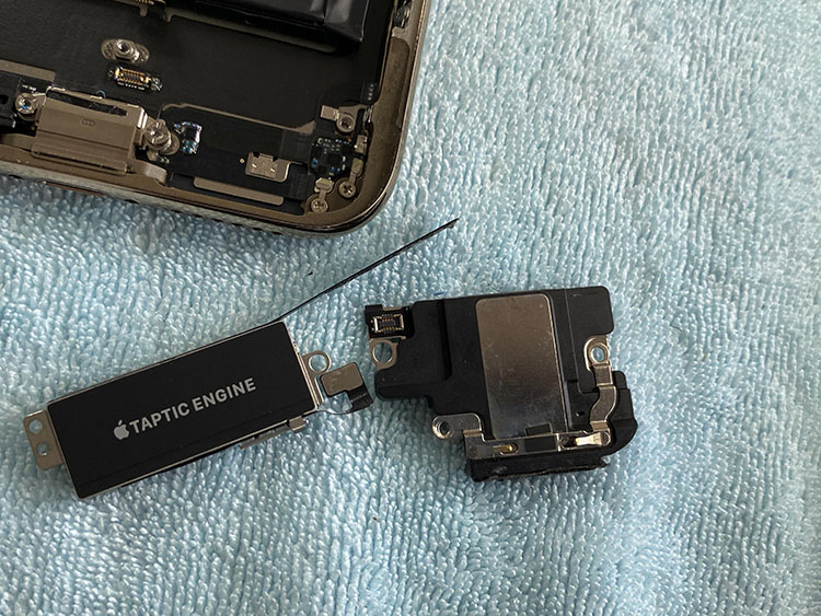 iphone xs|iphone XS换大容量电池，学会这招自己动手，详细教程