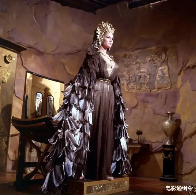 俞飞鸿|拍美人，007是最专业的