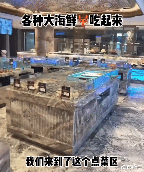 韩安冉|韩安冉老公请客吃饭，直言一顿饭花的钱，小猪能买20个假戒指