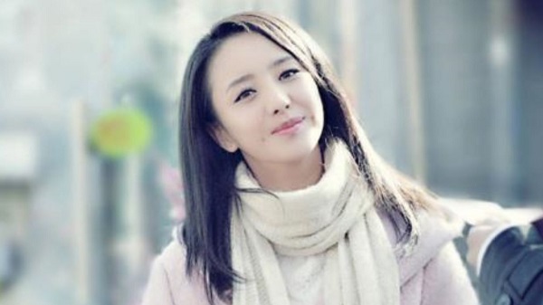 佟丽娅|佟丽娅：不怪杨幂，也不怨陈思诚？女人要早点远离渣男