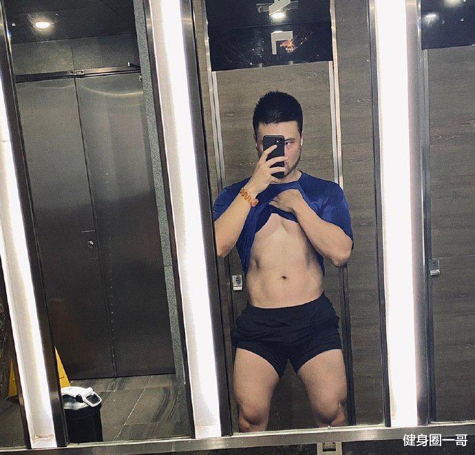 健身圈一哥 名媛胡须肉壮身材，爱健身的水瓶座大男孩，撸铁练就霸气麒麟臂！