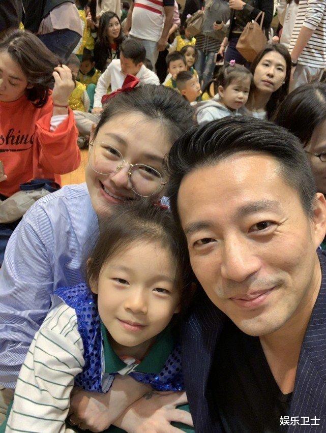 |汪小菲大S发布离婚声明，大S回应似话中有话，妈妈表态不会再替他们发言