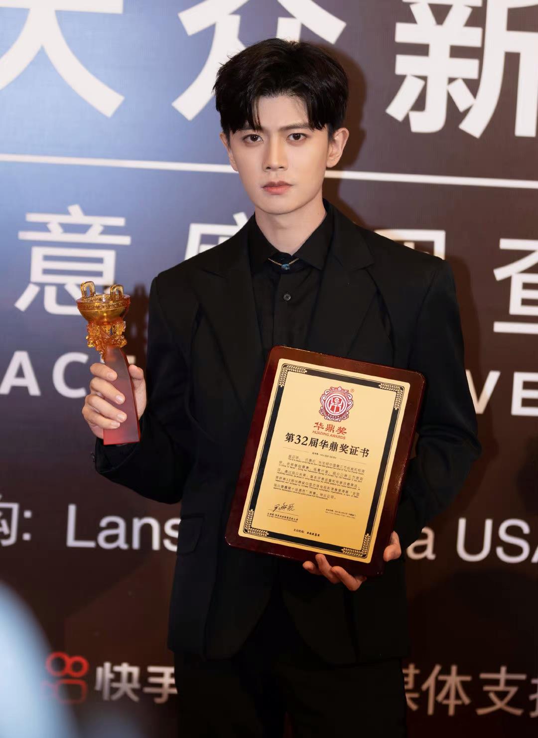 任嘉伦|观众最喜爱的十佳演员任嘉伦,他成功的背后是常人无法忍受的痛