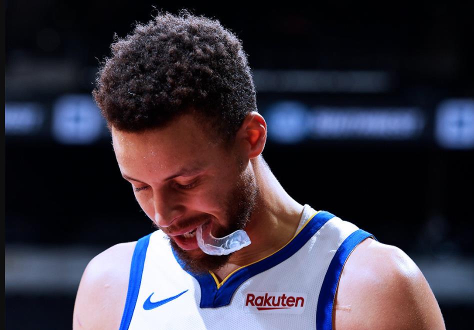 斯蒂芬·库里|场均37.8分，库里重回巅峰！夺冠成勇士唯一目标，科尔终于想通了