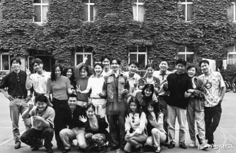 朱媛媛|撞脸袁泉，32岁嫁13年初恋，47岁的她终于拿奖了