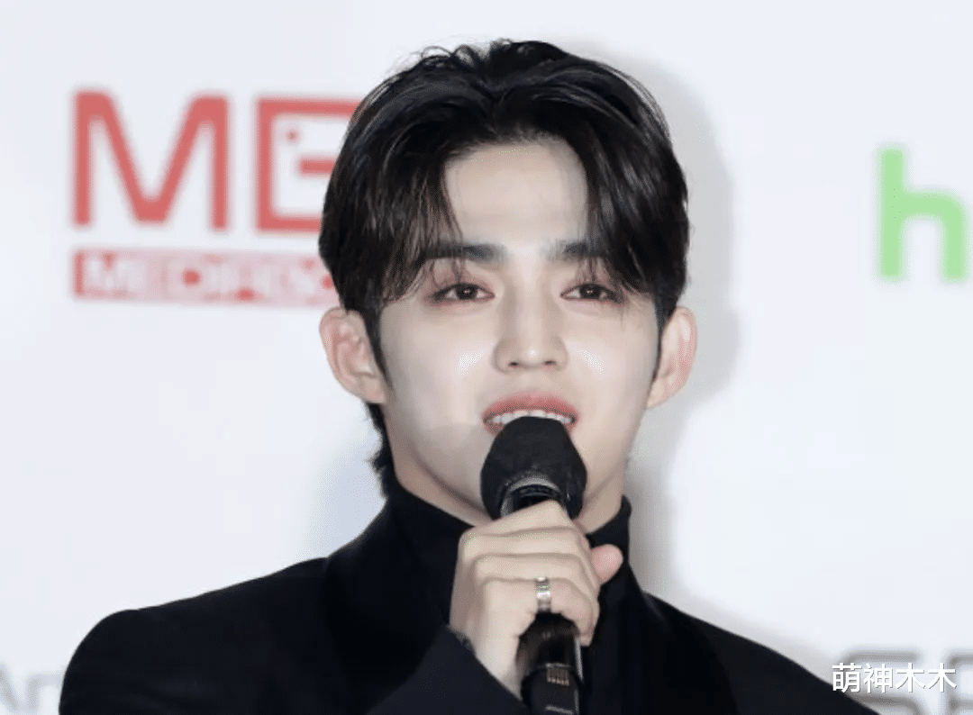 颁奖礼|韩国最新颁奖礼大翻车！明星脸肿妆浓造型丑，韩网热帖都在吐槽