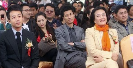 汪小菲|大气！汪小菲离婚多大点事？张兰3个视频堪称危机公关的标杆