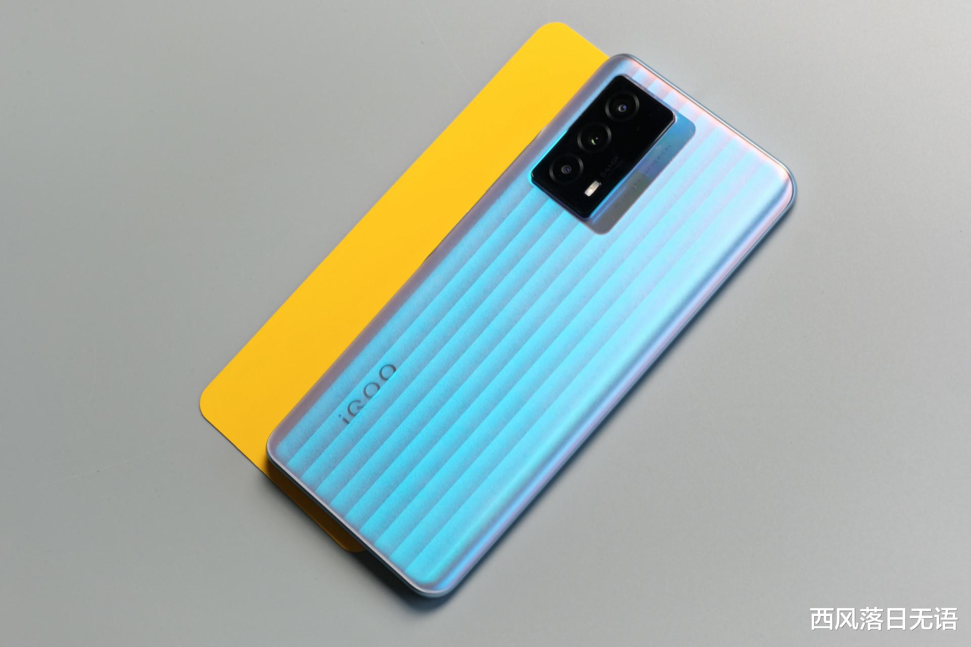 iqoo|良心不痛吗？安兔兔性能王是iQOO Z5？吊打一群，贵价卖的输得更惨