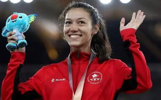 育儿宝屋|23岁放弃外国国籍，为中国出战：跳高女皇的孙女，还能续写传奇