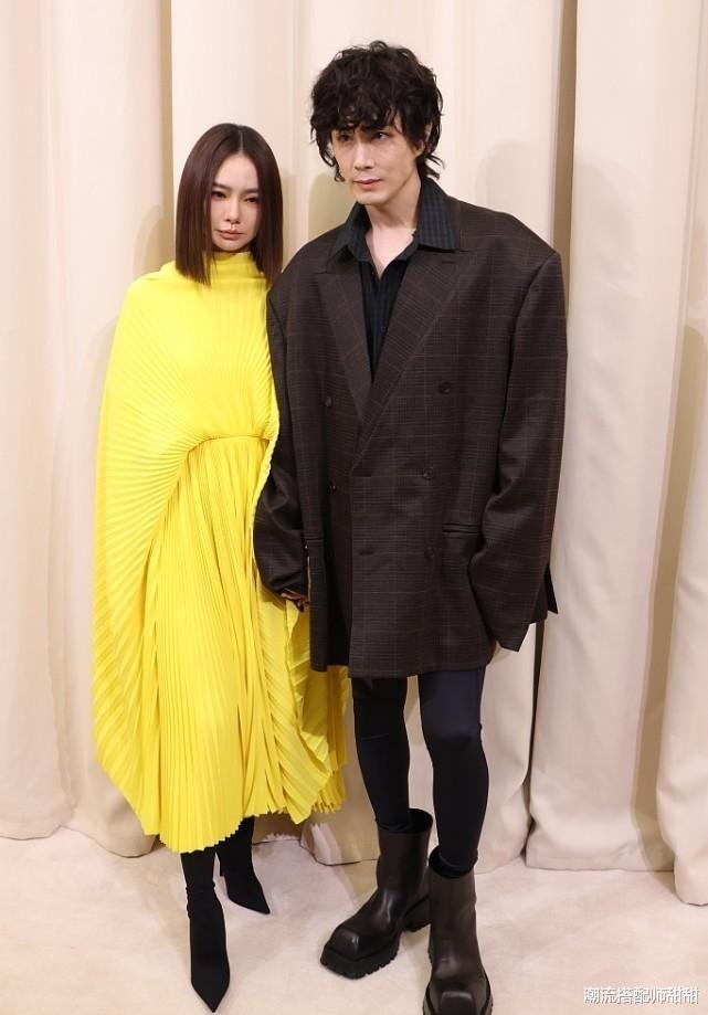 戚薇|Balenciaga:戚薇李承铉穿得像段子,张柏芝颜值没抗住,刘雯真野