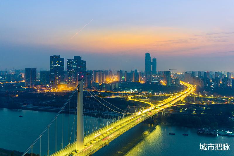 城市把脉 杭州人口流入数据刺痛了谁?江苏:高原之上筑高峰,南京苏州出列