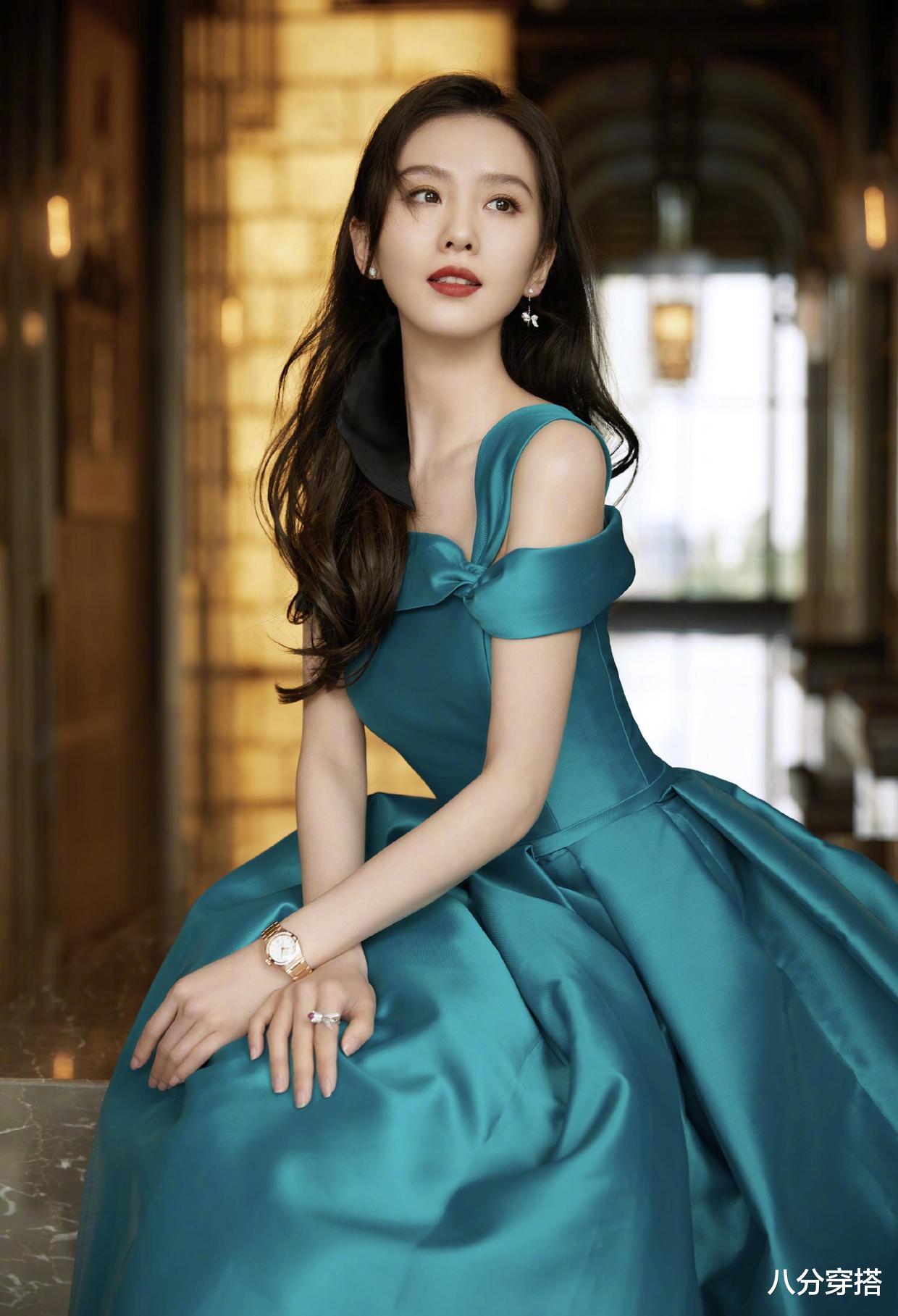 刘诗诗|被“刘诗诗”迷住了，穿亚麻棕西服配针织衫简约大气，优雅温柔