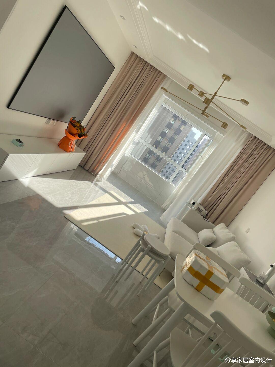 羡慕她家新房，单单硬装花了5W，便宜又好看，入住一个多月很幸福