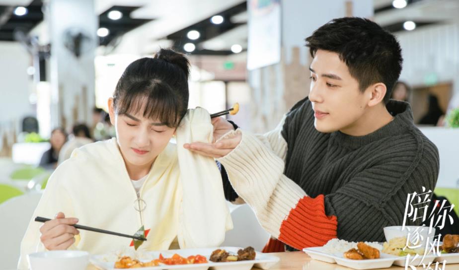 情侣|2021高颜值CP，辰时夫妇入围不意外，但呼声最高的不是“荣耀”？