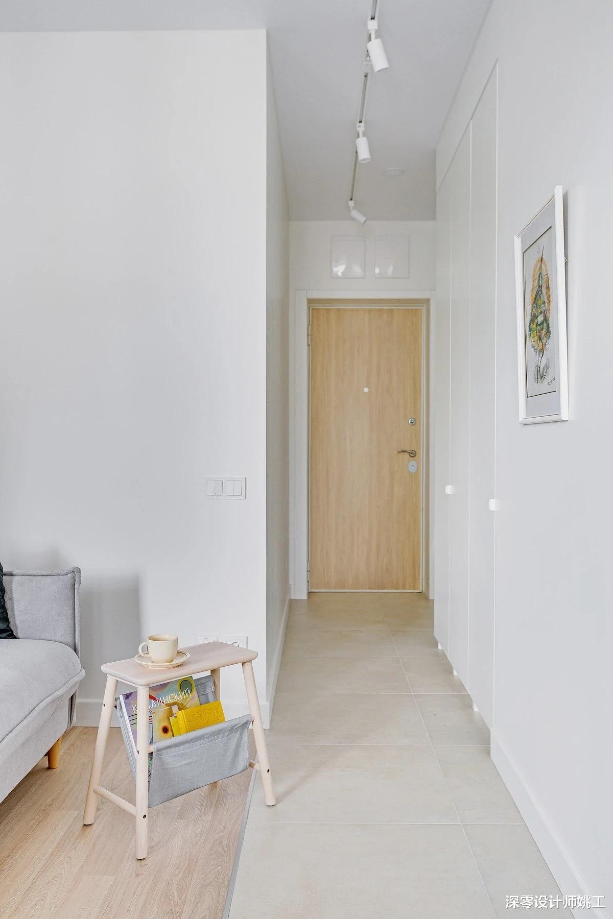 95后小姐姐全款买下47㎡公寓, 整屋纯白风, 走廊还带有隐形橱柜