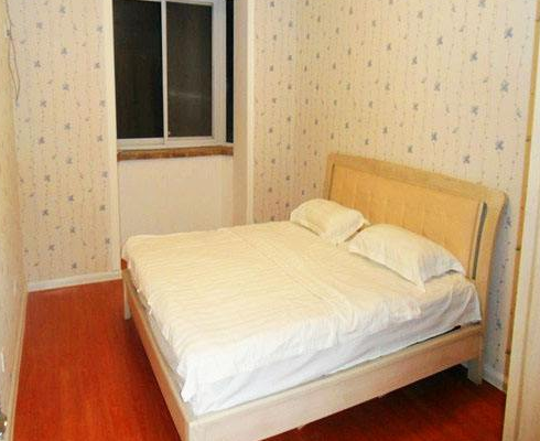 时尚舒适家|卧室大床切记别这样摆放，听老师傅一说，有钱人家里都这样做