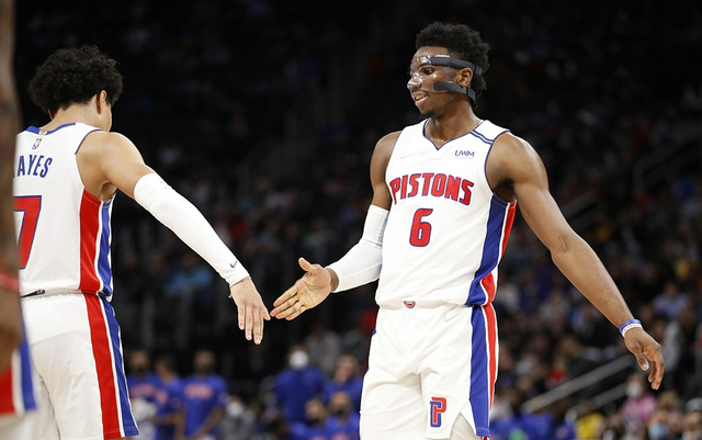 熱火隊(duì)|14連敗終結(jié)！活塞火力全開(kāi)，輕松擊潰熱火隊(duì)，坎寧安該何去何從