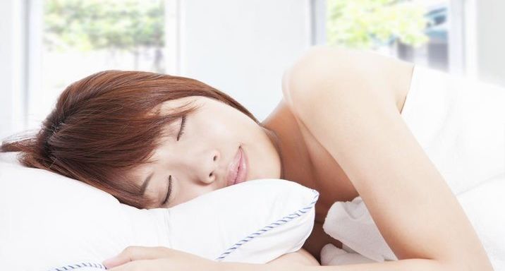 猫忘不了鱼罐头 低头族怎么预防颈椎病,可以不枕枕头吗?