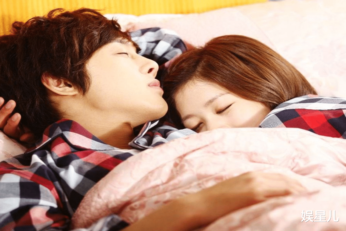 娱星儿|一旦两个人开始交往了,请把那些过去扫除,他们要消失在你的世界