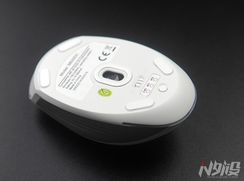 芯片|可换上盖设计 多彩M820猎境者三模无线游戏鼠标体验