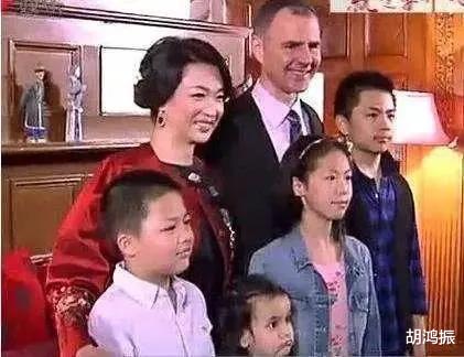 金星|军人出身，和舞女结婚10年的金星，为何还要选择做变性手术？