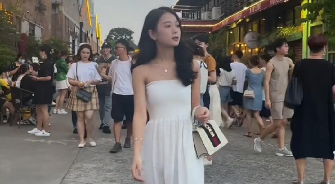 琳妹儿说|曾经的网红熊，如今的美女总裁，身价78亿的张曼如现状如何