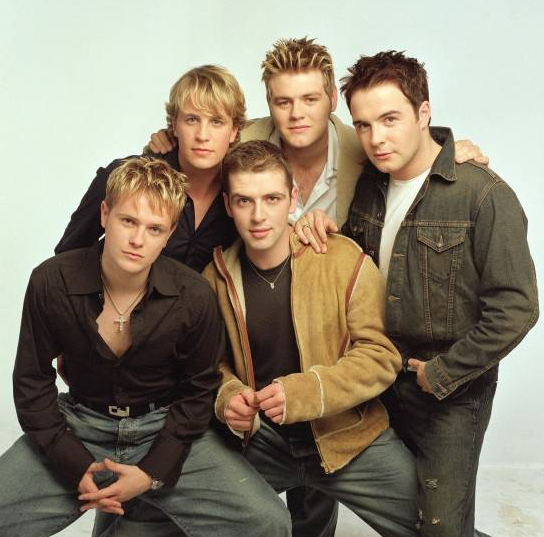 西城男孩|西城男孩首场线上直播演唱会，观看人数超过千万，你有什么感触？