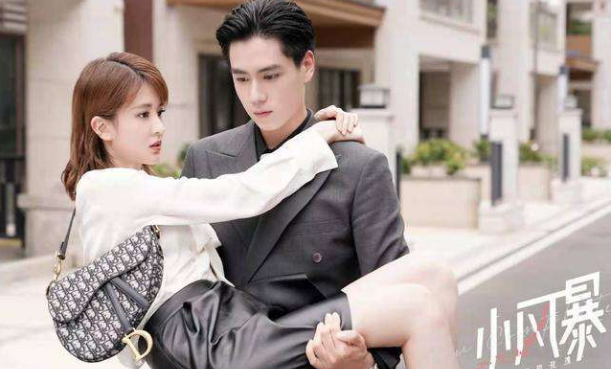 梁朝伟|乔欣龚俊新剧《沉睡花园》开播，贴身吻戏被网友吐槽太油腻