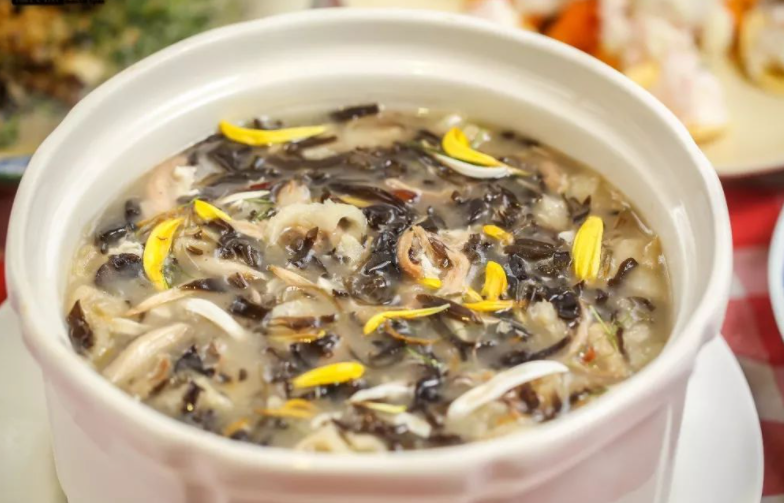 毒蛇 为什么有的毒蛇泡酒好几年,依旧会咬人?蛇究竟有多厉害?