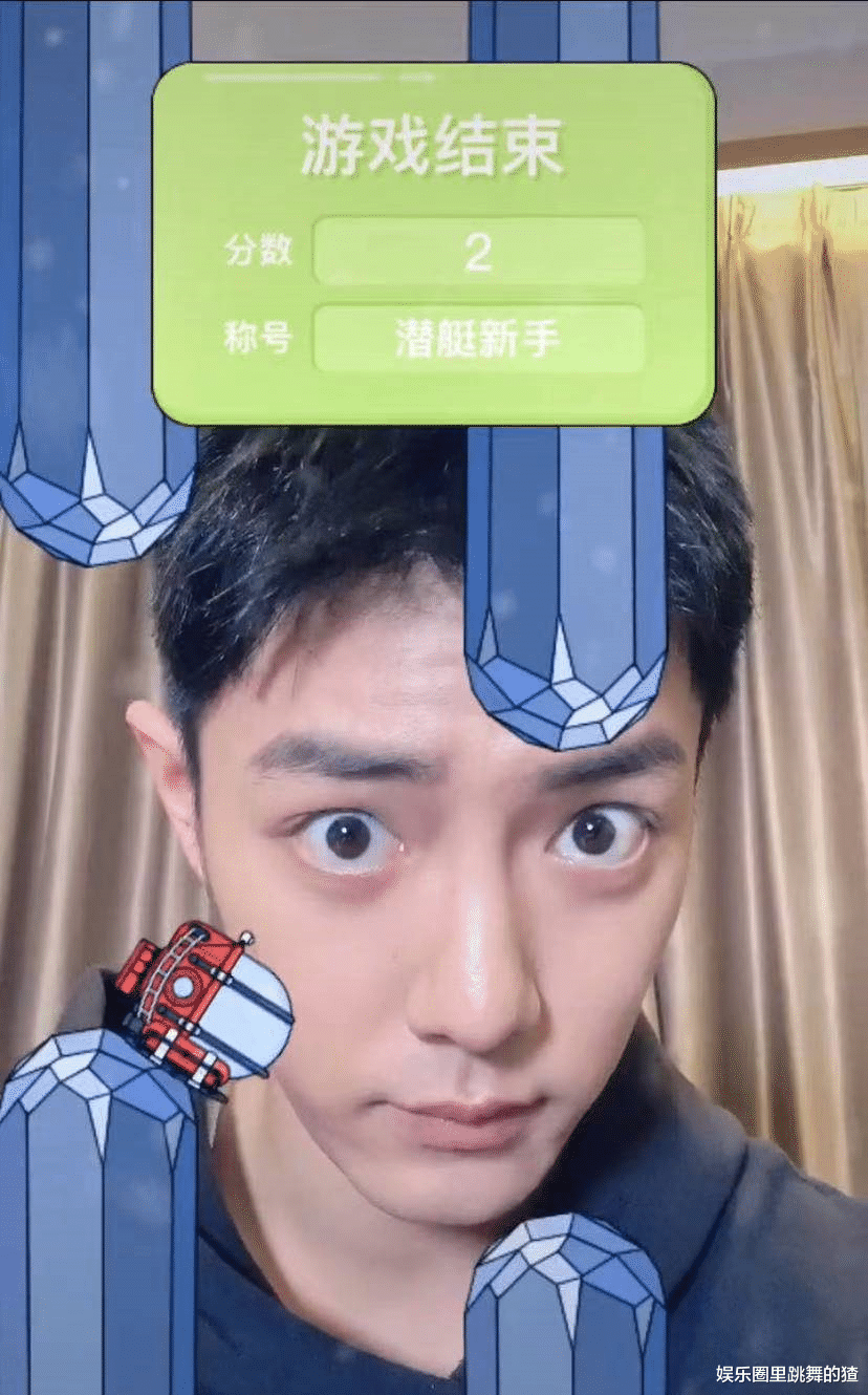 肖战|肖战营业了！用特效玩游戏，2小时获赞100万，但镜子里的女孩是谁