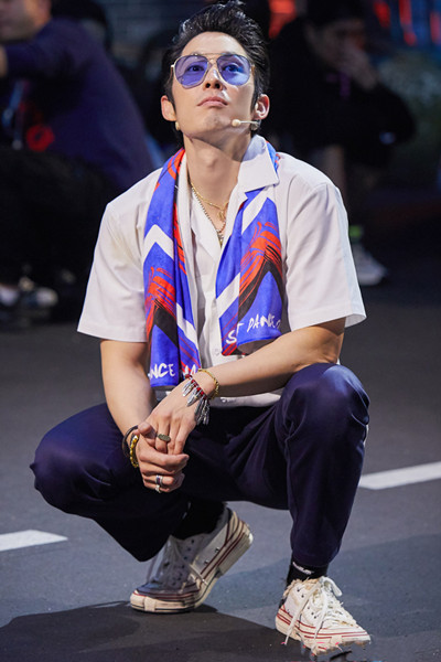 香港|曾经的亚洲顶流F4现在有多惨？有人身家上亿，有人没房没车