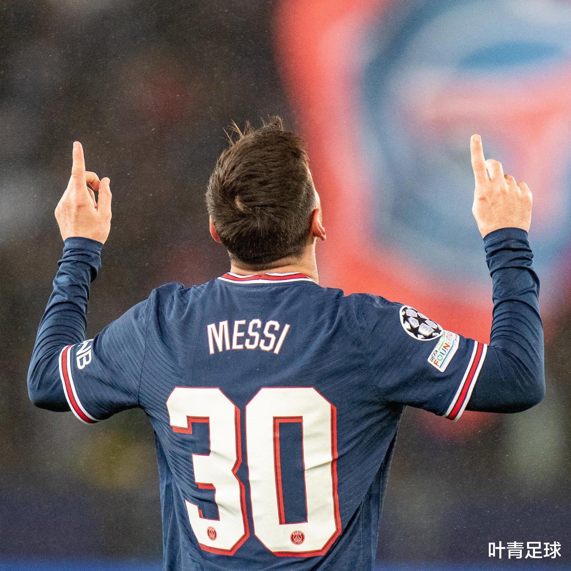 梅西|梅西4秒教科书表演：磁石级停球，1脚穿3人！1年16脚世界波